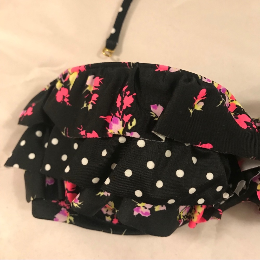 Victoria’s Secret Ruffle Pattern Bikini top 34A - Picture 4 of 7